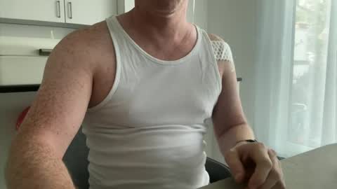 surfstar81 online show from June 18, 6:37 am