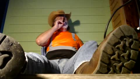 Tennredneck online show from July 30, 1:38 am