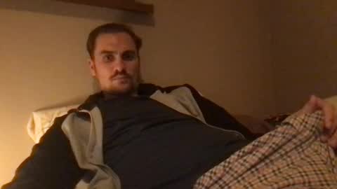 theonetojerkwith online show from December 7, 9:33 pm
