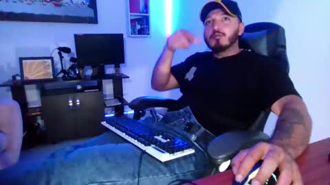 thiago_420 online show from May 16, 1:36 am