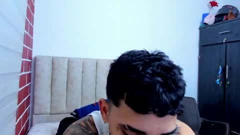 thiago_mille online show from June 6, 7:03 am