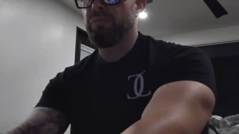 thiccbull12 online show from July 19, 6:19 am
