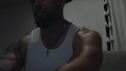 thiccbull12 online show from June 18, 9:14 am