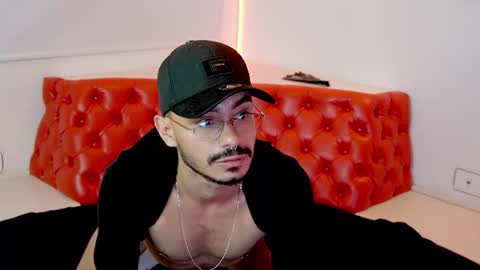 Thomas online show from July 11, 11:29 pm