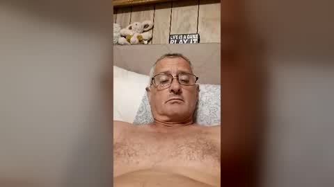 tkmeyer online show from August 4, 4:18 am