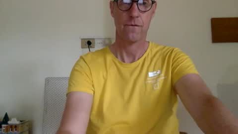 trebo00788 online show from June 2, 7:53 am