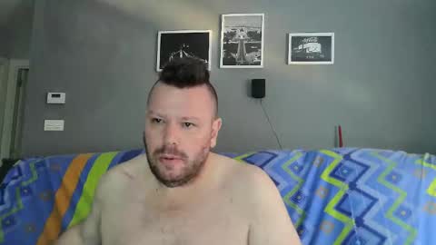 Txan  Chan online show from June 7, 5:31 pm