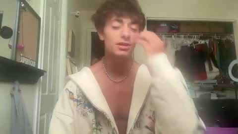 tyy0ung online show from June 23, 6:33 pm