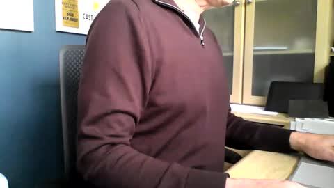 mark online show from May 18, 2:56 pm