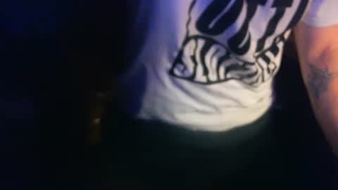 untouchableace84 online show from June 25, 5:56 am