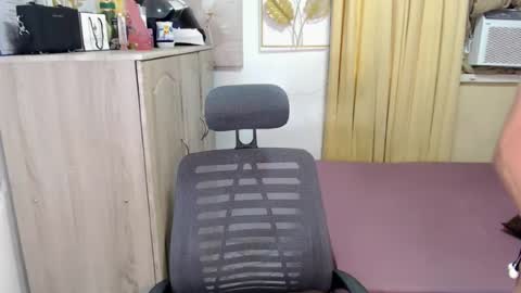 urasian_john20 online show from July 13, 2:57 am