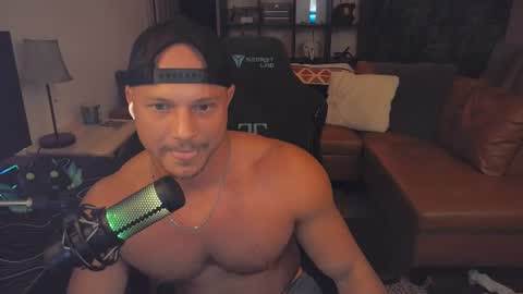xxnattydaddyxx online show from July 11, 12:23 am