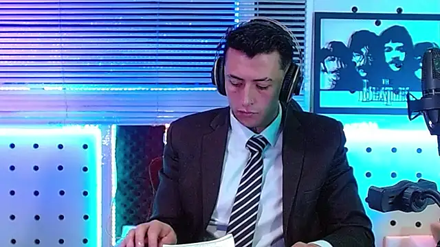Darko0717 online show from July 12, 3:36 pm