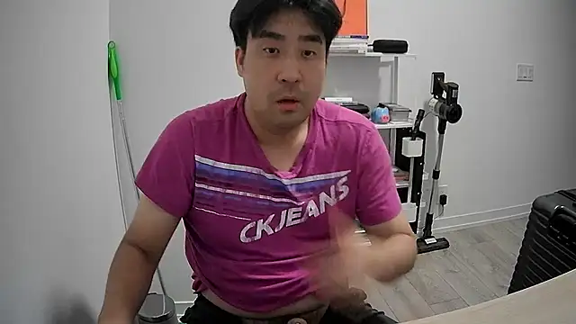 Koreanboy171 online show from July 28, 11:58 pm