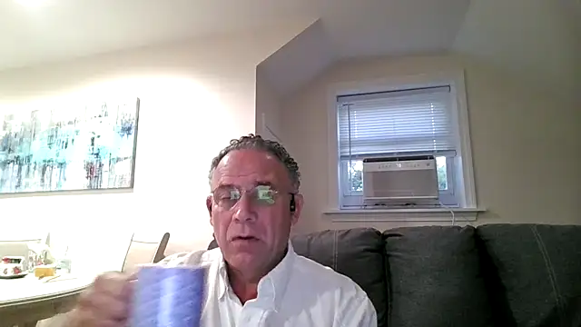 twopeopleinlove online show from July 27, 9:38 am