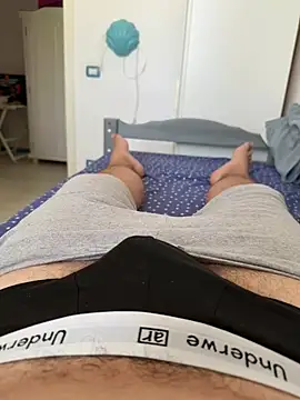 hey  boy online show from August 3, 9:37 am