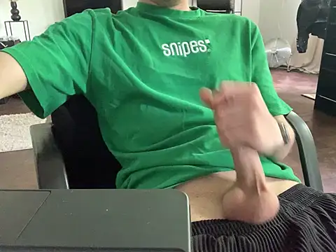 KendrickJiz online show from June 21, 1:50 pm