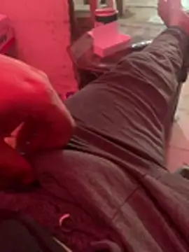 eljefedamino1994 online show from June 19, 3:50 pm