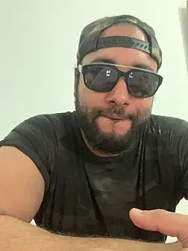 eljefedamino1994 online show from June 30, 1:01 pm