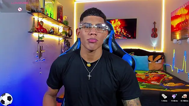Damian latinxxx online show from June 26, 9:12 am