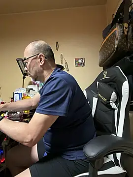 tsugu1105 online show from July 7, 9:46 am