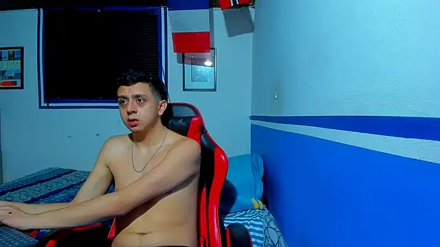 maxowens oficial online show from July 5, 8:38 pm