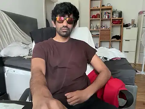 dominanthubby online show from June 16, 7:43 am