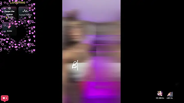 Kendall Gil online show from June 11, 6:06 pm
