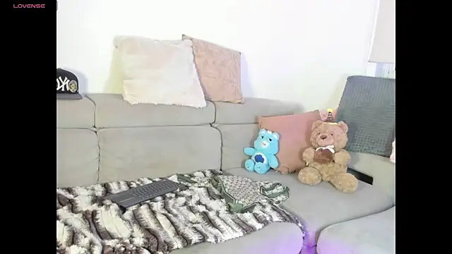 Justyn Ross online show from July 4, 6:27 am