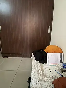 Shemale sunakshi online show from August 2, 10:24 am
