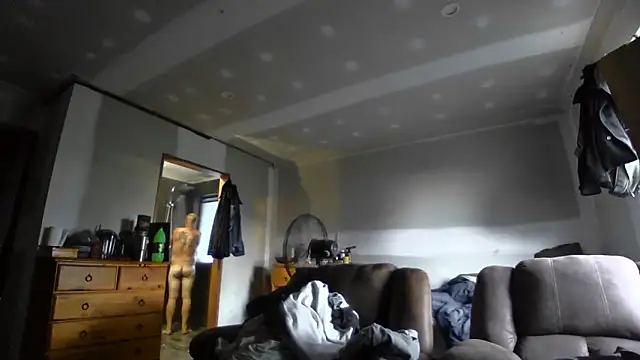 FreakyFreind666 online show from May 2, 9:34 am