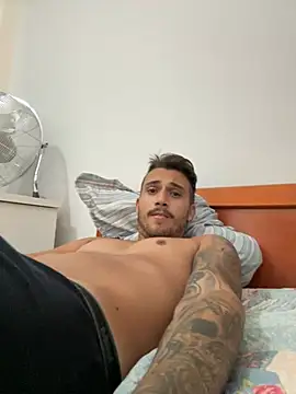 carvalhofelipe online show from January 31, 2:49 pm