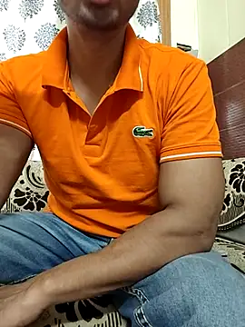 13horny13 online show from August 8, 2:51 am