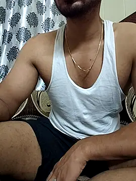 13horny13 online show from October 3, 12:15 am
