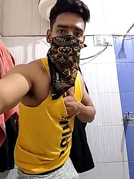 13horny13 online show from March 19, 11:47 pm
