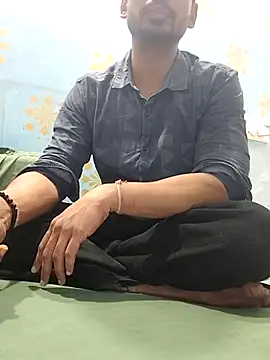 13horny13 online show from March 3, 3:46 pm