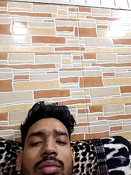 13horny13 online show from January 14, 2:08 am