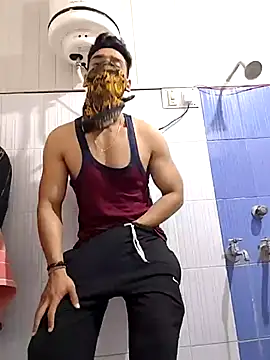 13horny13 online show from March 18, 2:51 am