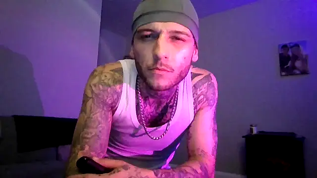 cruz815 online show from June 27, 12:35 am