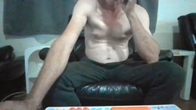Lovyourpuss online show from July 31, 11:14 pm