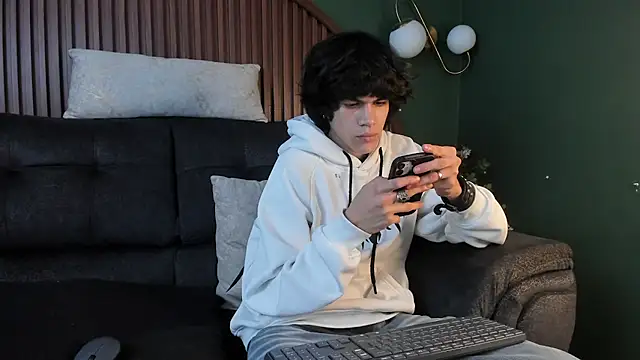 Diamond twink online show from July 4, 6:16 am