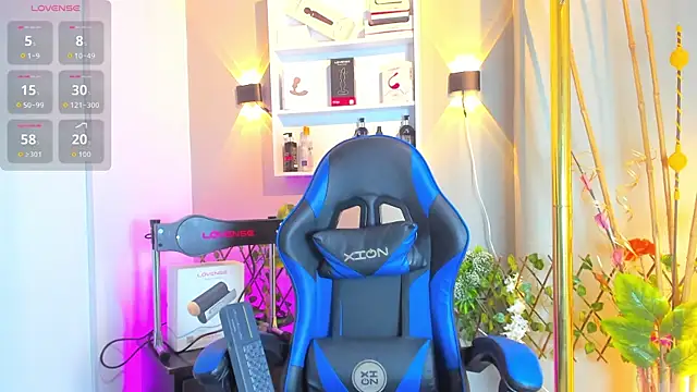  taylor black online show from July 17, 8:15 pm