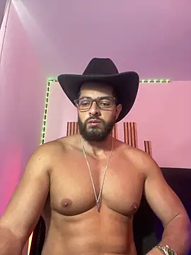 magnumchris online show from June 19, 2:44 pm