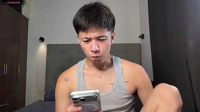 Addictiveboi online show from June 25, 3:53 am