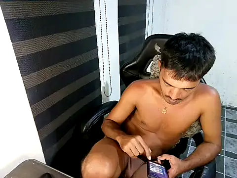 RowyCam online show from July 25, 1:08 pm