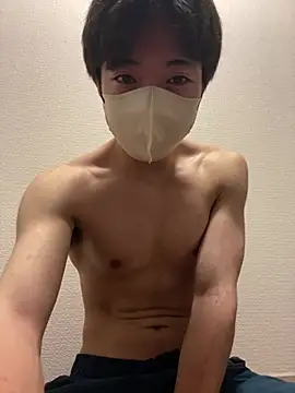 Yuma0718 online show from August 9, 5:30 pm