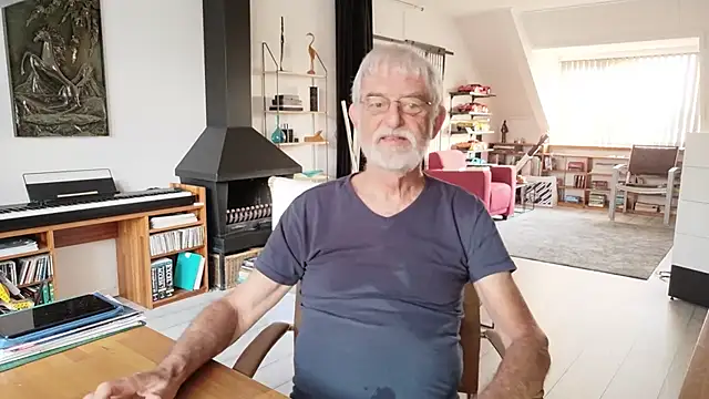 ewaldwillems99 online show from July 5, 4:30 am