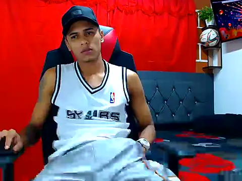 cristian tayron1 online show from July 7, 10:19 am