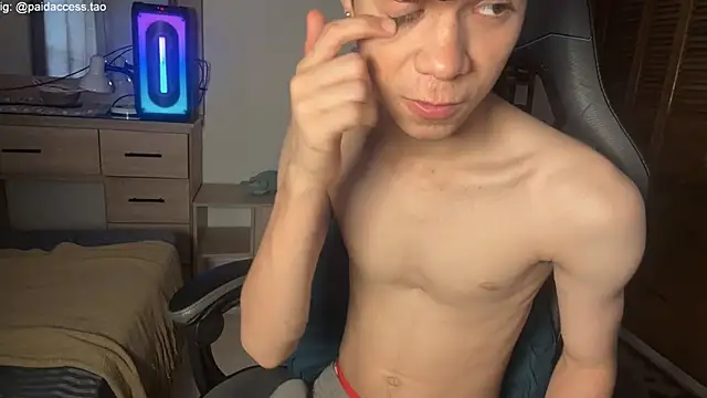 OopsAgain  online show from July 4, 8:34 pm