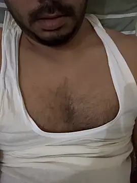 Handsome8677 online show from August 8, 11:01 pm